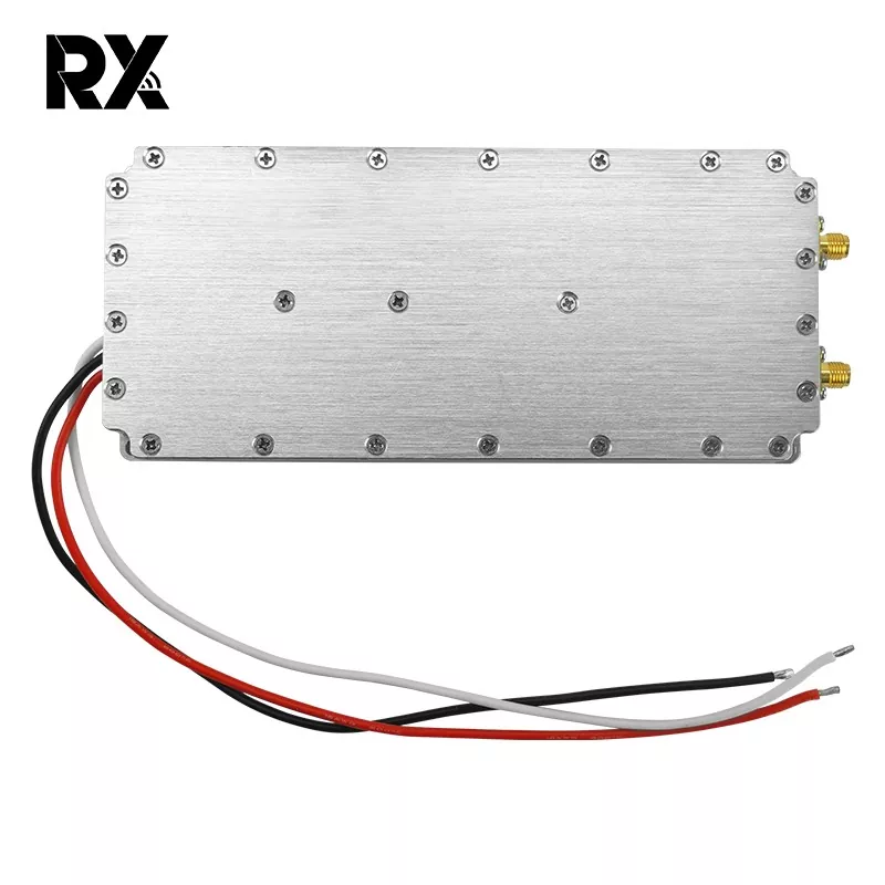 Двухдиапазонный модуль питания новой конструкции 400–700 МГц, 50 Вт